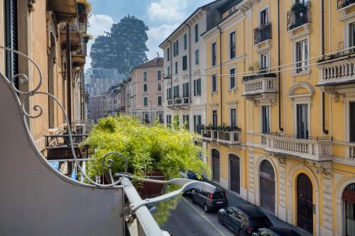 Central and Modern 2BR Apartment - Garibaldi Isola