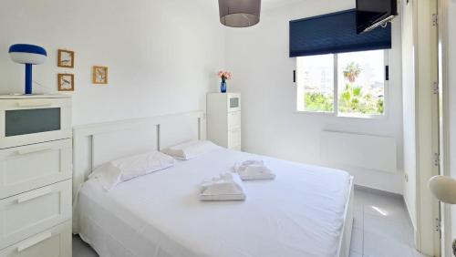 Cala Blanca apartment 4 pax by costablancarent