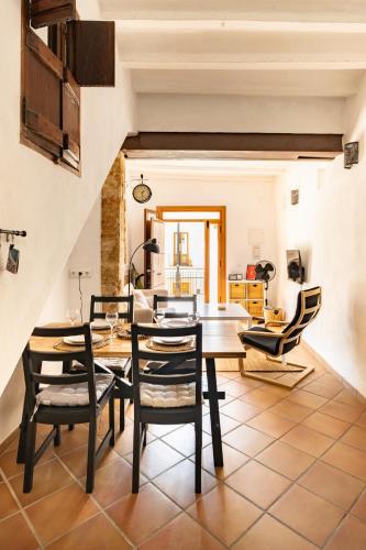 Pin i Pon - Charming Townhouse in the Heart of Jávea