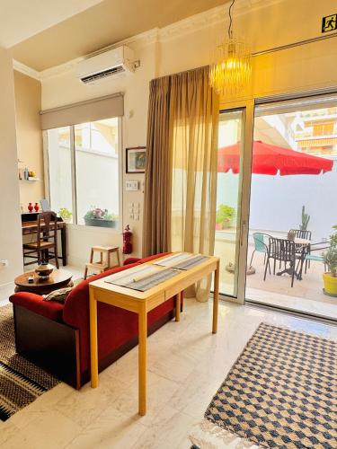 Charming Studio 5min walk from Palaio Faliro beach