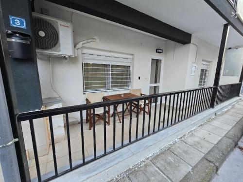 Nikopolis Apartments