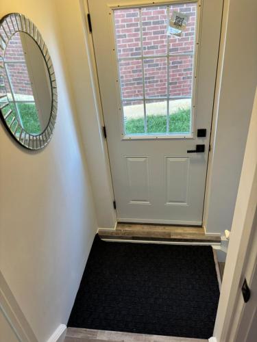 Gallery image of Luxury Guest Suite in Thorold