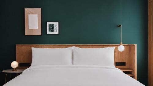 Kimpton Da An Taipei- an IHG Hotel — Photo of the whole room