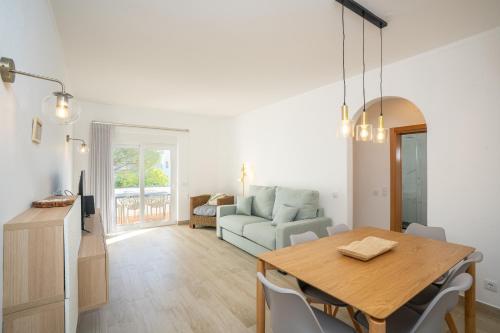 Renovated Algarve Apartments with Pool