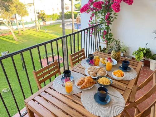 Casa Familiar con Piscina Elviria Marbella Beach