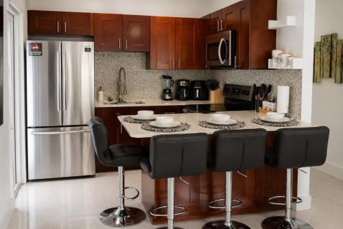 Miami 2BR Home l Jackson Hospital l Parking photo 27