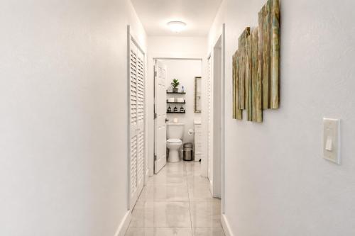 Miami 2BR Home l Jackson Hospital l Parking photo 4