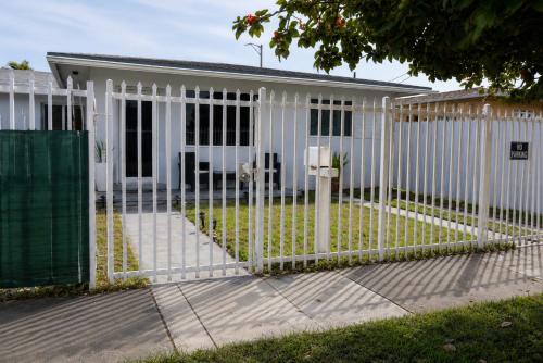 Miami 2BR Home l Jackson Hospital l Parking photo 41