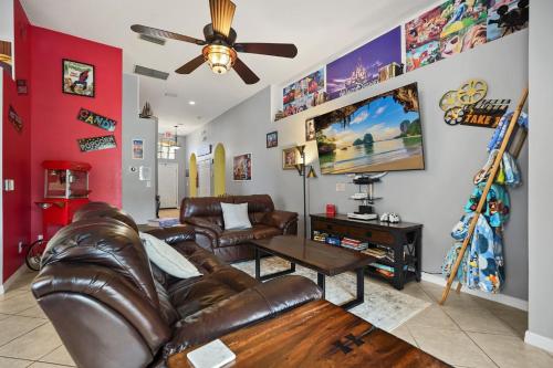 4BR Villa Private Pool and Game Room near Disney photo 3