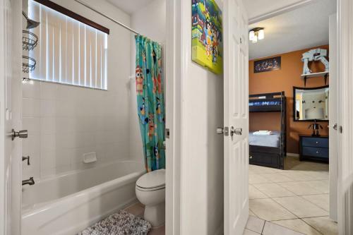 4BR Villa Private Pool and Game Room near Disney photo 28