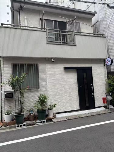 秋叶原民宿铃木204房间成田羽田机场直达步行4分钟抵达车站