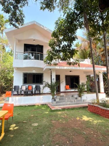 Suposh Holidays