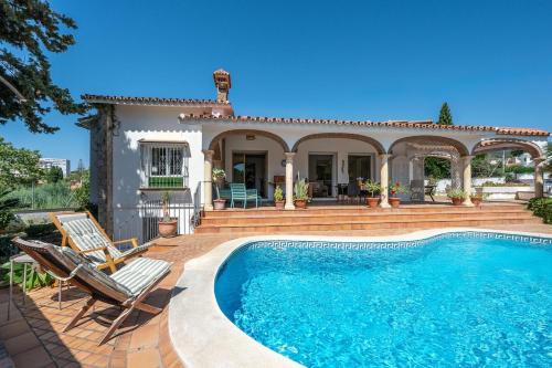LXR Villa Monaco 6BDR Close to the sea