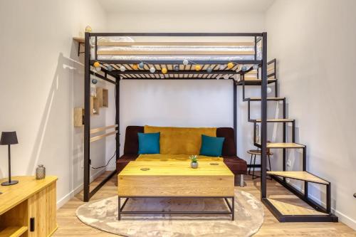 Bienvenue chez Brousse studio rénové proche quais et préfecture