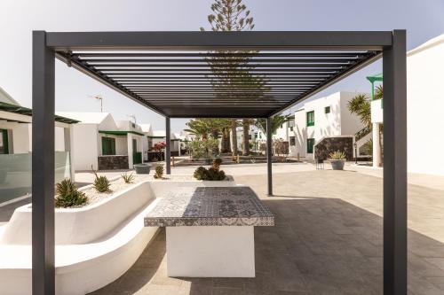 Home2Book Sunny Dream Apt Puerto del Carmen, Pool