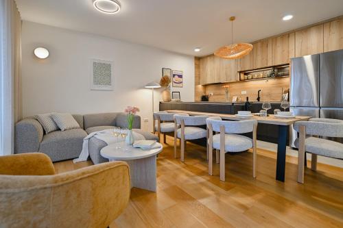 Ana - luxury apartment with free EV station