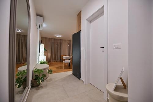 Ana - luxury apartment with free EV station