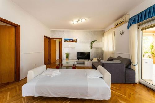BonVie Apartments in Center B9