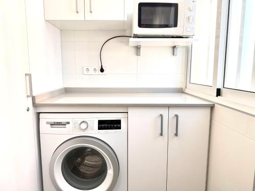 Apartamento de 2 dormitorios cerca de la Playa de Poniente en Benidorm