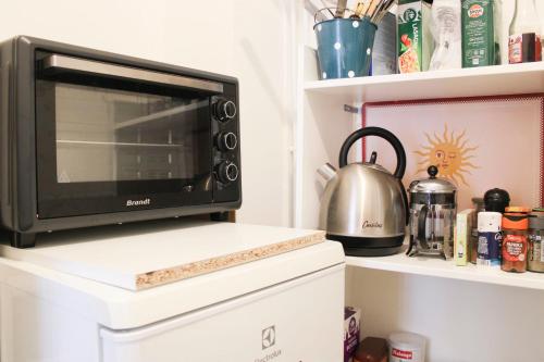 Charming Latin Quarter Apartment