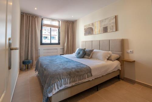 2 Bedroom Luxury Apartment with Sea View in Los Cristianos