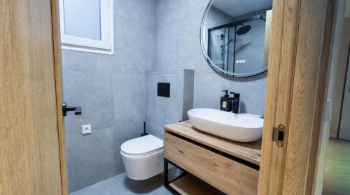 ERVI Sea View Apartment by Los Locos Beach