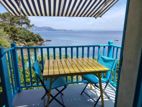 Presqu'île de Giens - Appartement Les Girelles - les Pieds dans l'Eau à La Madrague,
