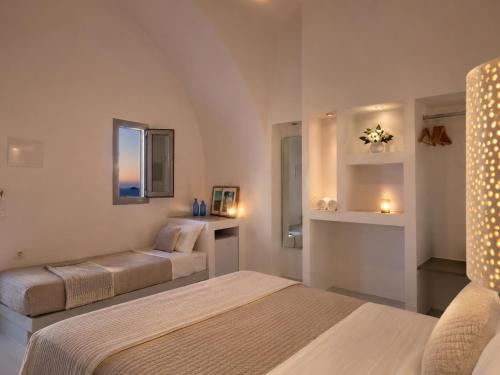 Sleep with Me- Fira Center, Capital