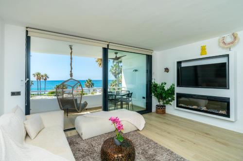 Oceanfront residence