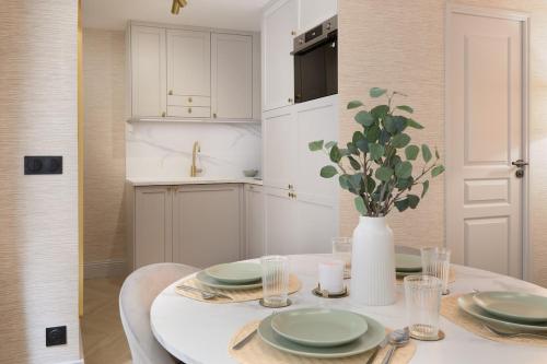 Luxury Apartment in the Heart of Paris (9eme)