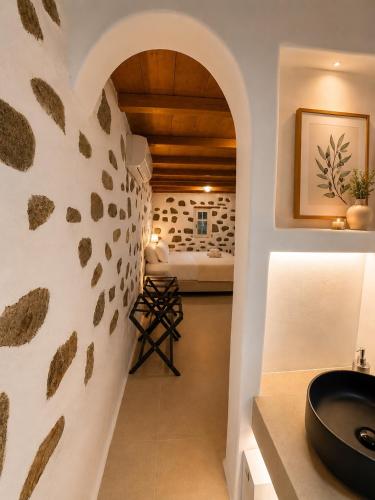 Charming cottage 15 minute walk from Mykonos Town & Airport