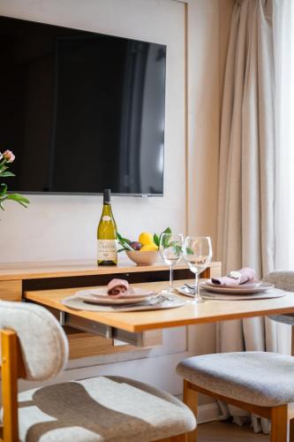 Maison Elia, Boutique Studio 1 Min Beach & Old Town AC