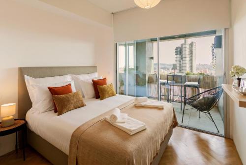 Central Porto Apartment with Panoramic Views - Trindade