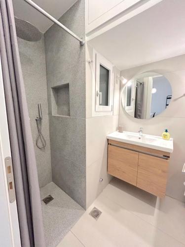 Modern 2BR Central Exarchia Apt I Walk to Metro & Museums