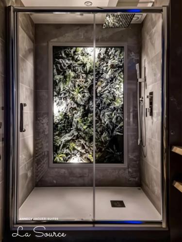 Suites avec Jacuzzi Privé & Terrasse - Vieille Ville d'Annecy