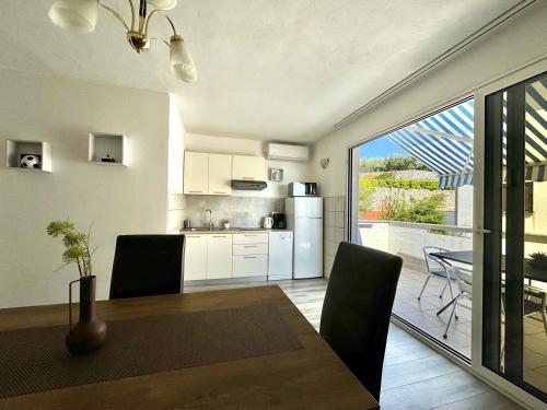 Apartment Almira with sea view
