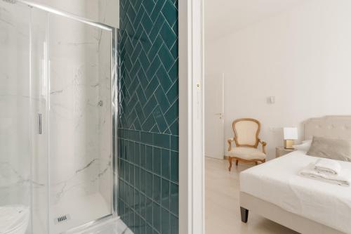 GuestHost - Cozy Balcony Apartment X6 Guastalla