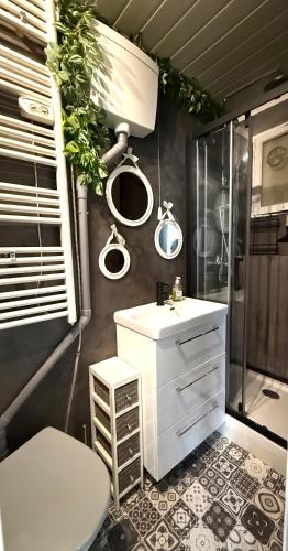 Central Menton Beach Retreat 2