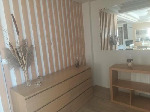 Achilles Apartment