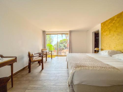 Luxueuse villa panoramique, vue imprenable sur la mer, piscine, 6 chambres à Anthéor