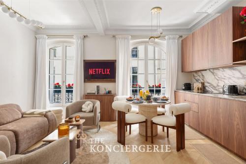 Luxury Apartment in Saint-Germain, Bon Marché, With AC