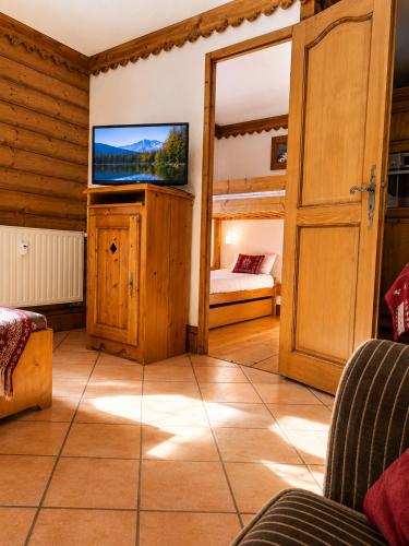Au cœur de Chamonix – La Ginabelle, Calme avec Piscine, Sauna & Garage