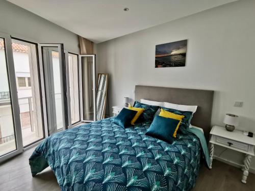 Hyper Centre, Beach 80m, Parking Available, Air Conditioning