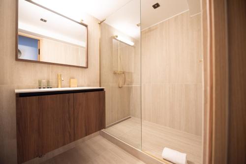 Chic Apartment in Paris Center - with AC