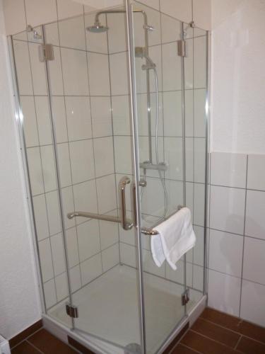 Phòng tắm tại Gästehaus Laßbruch