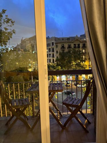 City Centre Eixample with optional parking available