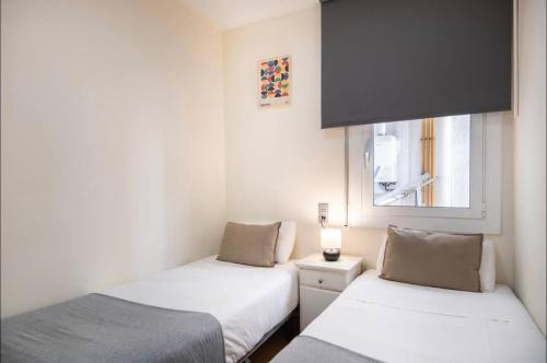 City Centre Eixample with optional parking available