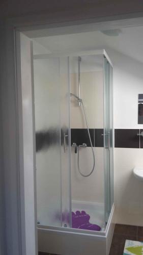 Bilik mandi di Apartment Juric
