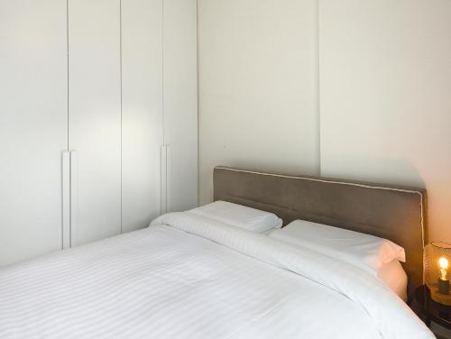 Twin Superior Suites-2nd floor-balcony-250m metro station