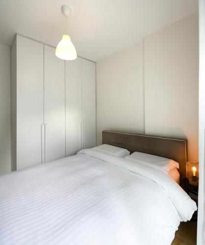 Twin Superior Suites-2nd floor-balcony-250m metro station